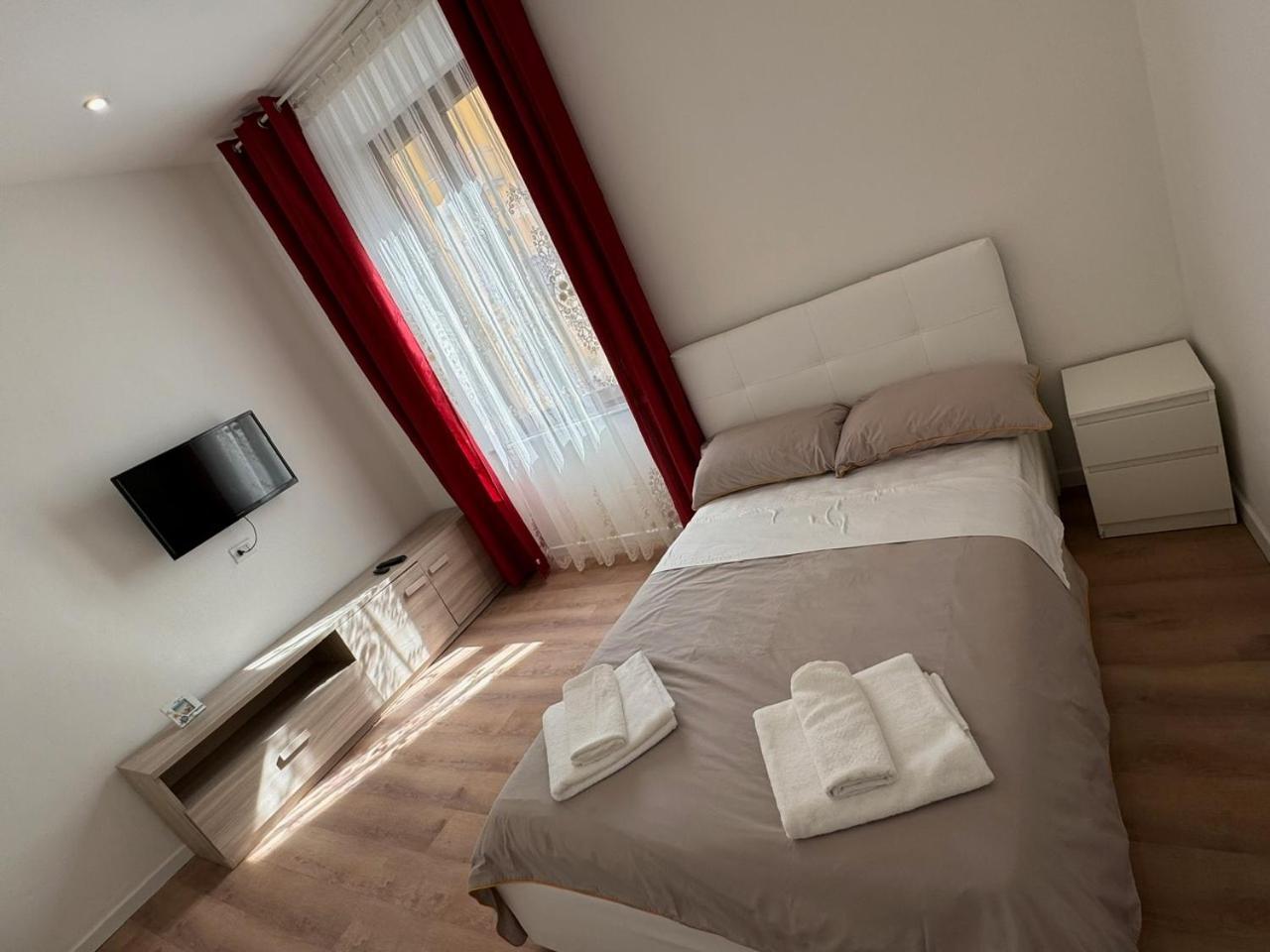 Station & Airport Hotel Pisa Buitenkant foto